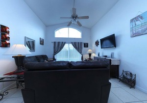 BONUS ROOM-TV/Game System + Games!