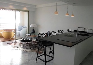 Cannes - 3 Rooms facing the Midi beaches, 6 people