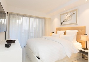 Carlton area : Luxury & new 2 beds/ 2 baths