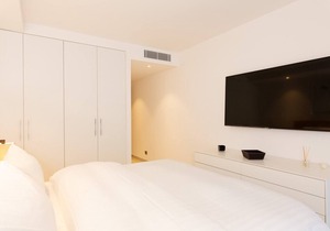 Carlton area : Luxury & new 2 beds/ 2 baths