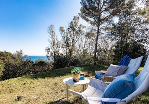 Casetta Eden apartment near the beach with pool and garden