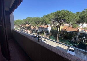 Central Sainte-Maxime 2-Room Apartment, 4 Sleeps, Near Beach & Shops