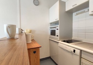 Charming 1-Bed Appt, Sleeps 4, 100m from Beach, Private Parking, Terrace - Juan les Pins