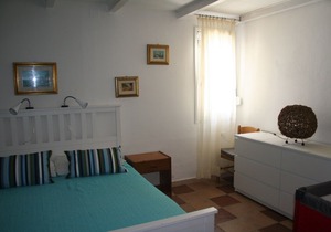 Charming long-distance apartment only 3 minutes walk to the sandy beach