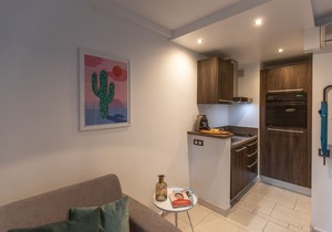 Charming Riviera 1E - One Bedroom Apartment, Sleeps 4