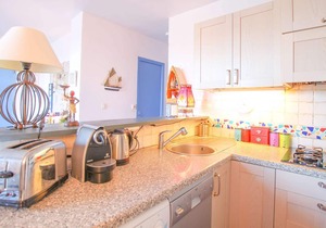 Close to the beach flat for 4 persons et sea view