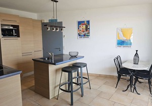 Close to the beach, flat 3/4 persons et mooring