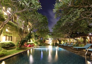 Convenient Stay in Jimbaran Area, only 10 minutes Drive to RockBar Jimbaran