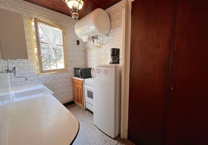 Cozy 1-Bedroom Apartment with Private Garden, Close to Beach & Shops in Saint Aygulf