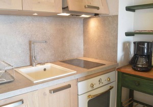 Cozy apt with loft, terrace and parking in Fréjus