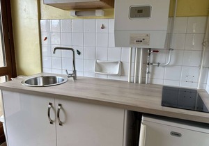 Cozy Studio for 3 in Fréjus, Near Beach, Terrace & Parking
