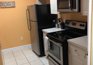 Discover magic just 10 mins away! Spacious Ground Floor Condo in Kissimmee