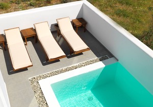 "Drops" 2 Bedroom Villa with Private Swimming Pool #authenticsantorini