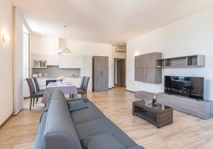 "Elegant and spacious apartments 80 m from the lake in Griante, nice vacation resort on Lake Como, 3