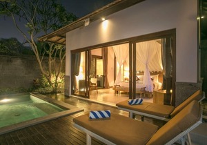 Elegant one bedroom vila with private pool near Seminyak beach and shopping are