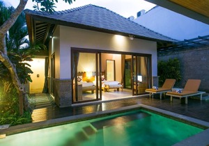 Elegant one bedroom vila with private pool near Seminyak beach and shopping are
