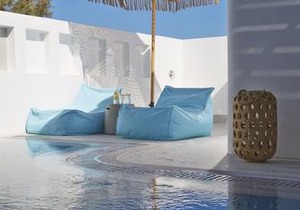 Eolia Kamari Villa