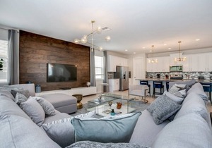 EV 1560 - 9 Bed 6 Bath Villa with Screened-In Pool, Kids Custom Bedroom, Games
