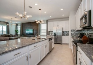 EV 1560 - 9 Bed 6 Bath Villa with Screened-In Pool, Kids Custom Bedroom, Games