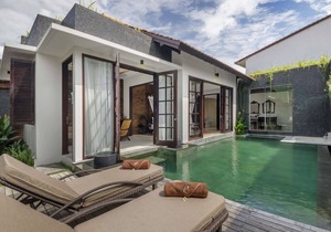 Exclusive Holiday Villa with Private Pool and Staff in Umalas, Bali Villa 2079