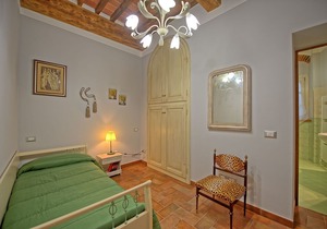 Flavia 4 - Vacation Rental with swimming pool in Lucca