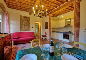 Flavia 6 - Vacation Rental with swimming pool in Lucca