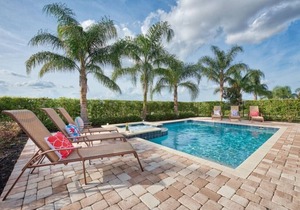 Giant Villa! 10 BR, Pvt Pool/Spa, Resort Access, Themed Rooms, Mins to Parks