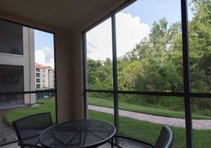 Great Relaxing Overnight Stay! Free Parking, Onsite Pool, Free Parking,