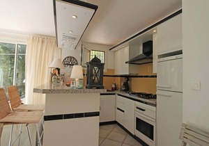 Holiday Home in Fréjus with Pool & Tennis