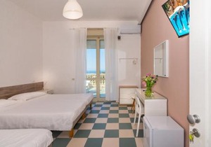 Hotel Happy