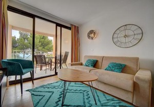IMMOGROOM - 2 Rooms - Renovated - Pool - Air conditioning - Parking - Wifi