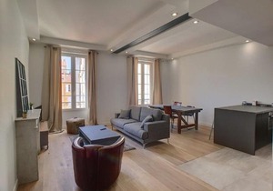 Jaures Home