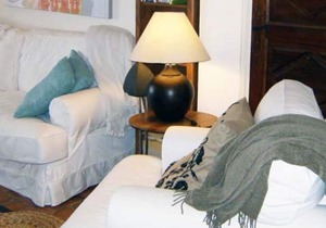 Large balcony with a magnificent sea view. 2 bedroom apartment. Pool and parking