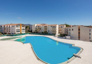 Le Lagon Bleu by Interhome