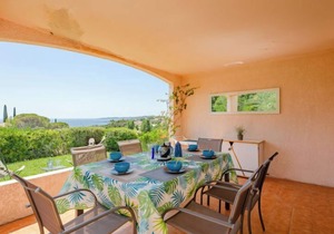 Les Coteaux de la Nartelle by Interhome