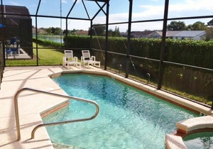 Lots of room, private pool & hot tub. LOTS of amenities, Tiki Bar, arcade & MORE