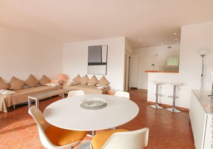 Lovely 1 bedroom flat fully renovated