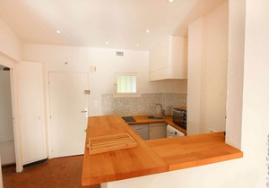 Lovely 1 bedroom flat fully renovated