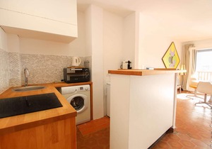 Lovely 1 bedroom flat fully renovated