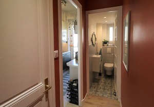 Lovely apartment in vibrant and genuine Liberation in central Nice.