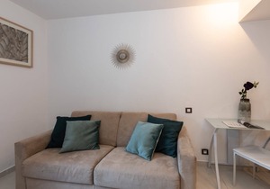Lovely Riviera 5F - One Bedroom Apartment, Sleeps 4