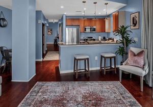 Luxurious 2/2 Penthouse in downtown Orlando with a billiard room&oversized patio