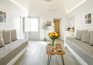 Luxury private Villas with Pool or Jacuzzi