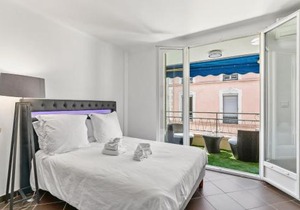 Luxury Studio YourHostHelper