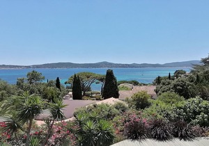 Luxury villa, splendid view of the Gulf of Saint-Tropez, heated swimming pool