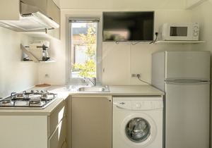 Mobile home rental 4 people in a campsite by the sea