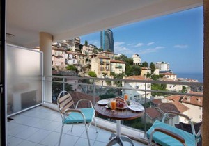 Monaco, sea view, bright studio