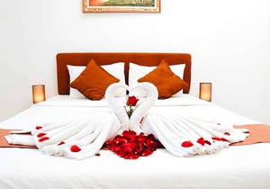 Near Airport! 1BR Guest House in Kuta