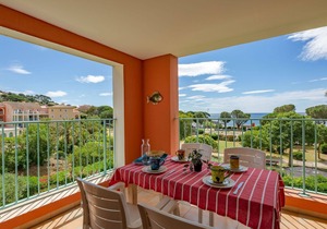 Nice apartment for 4 guests with WIFI, pool, A/C, TV and terrace