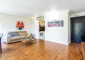 Nice apartment in Cannes with WiFi
